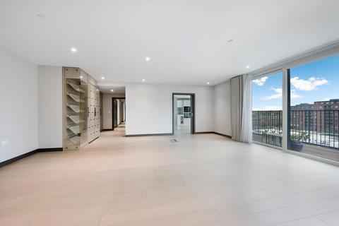 4 bedroom flat to rent, Fairwater House, Chelsea Creek, Fulham. SW6