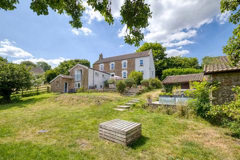 5 bedroom detached house for sale, Quiet country setting