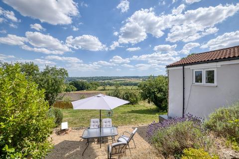 5 bedroom detached house for sale, Quiet country setting