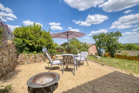 5 bedroom detached house for sale, Quiet country setting