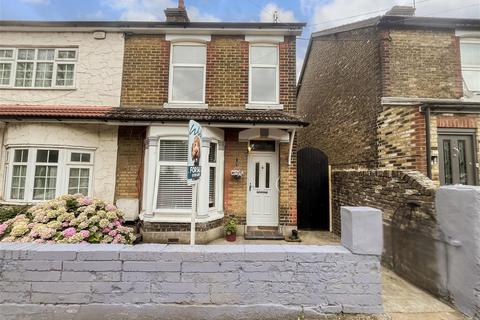 Wellwinch Road, Sittingbourne, Kent