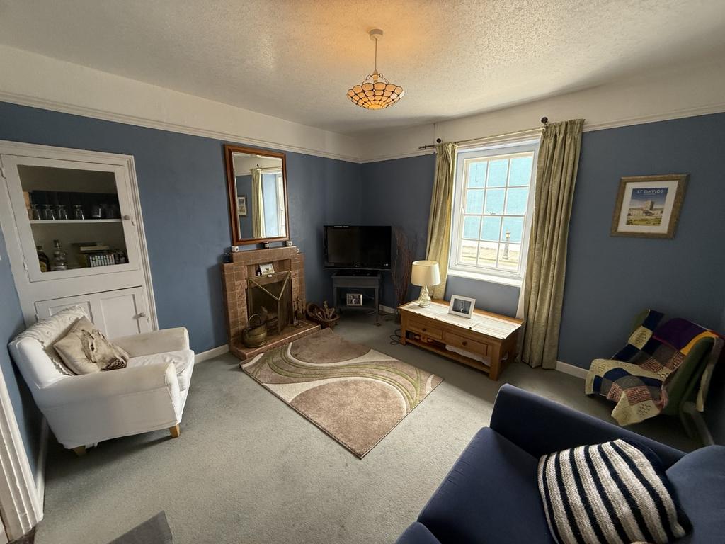 Front Lounge
