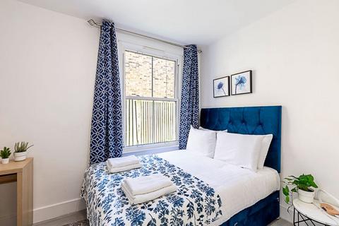 2 bedroom flat for sale, Tubbs Road, London NW10