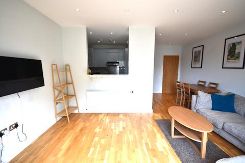 2 bedroom flat to rent, 23 Hollybush St, E13