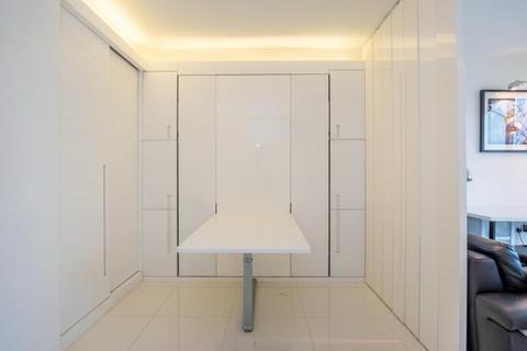 Flat 1611, 3 Pan Peninsula Square, London, E14 9HP