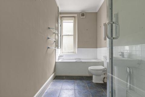 3 bedroom apartment for sale, Addison Gardens, London, W14