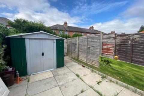 2 bedroom terraced house to rent, Warneford Gardens, Hull HU5