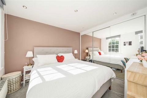 2 bedroom flat for sale, Pelton Road, London SE10