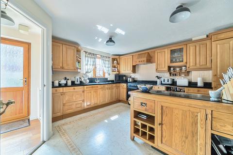 1 Cranes Close, Taunton, TA2 8PT