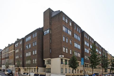 Healthcare facility to rent, 20-22 Harley St London W1G 9PH