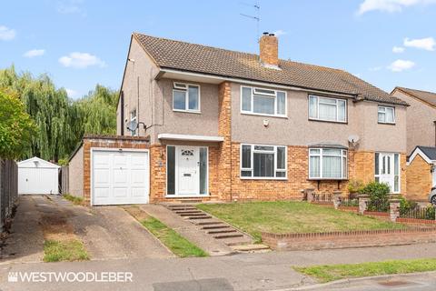 undefined, Roselands Avenue, Hoddesdon EN11