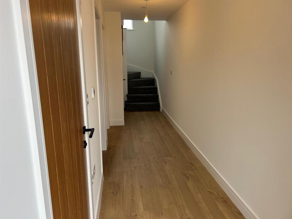 Hallway.jpg
