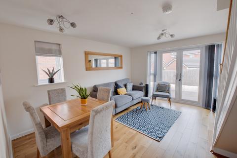 2 bedroom semi-detached house to rent, Furnival Drive, Stoke Prior, Bromsgrove, Worcestershire, B60