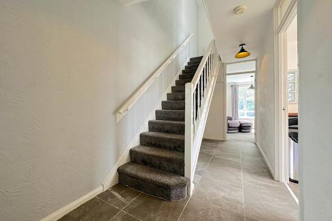 2 bedroom flat for sale, Aldersley Road, Wolverhampton WV6