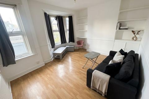 2 bedroom flat for sale, Frith Road, London, E11