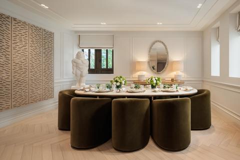 undefined, Holland Park Gate, 261 Kensington High Street, London, W8 6NA