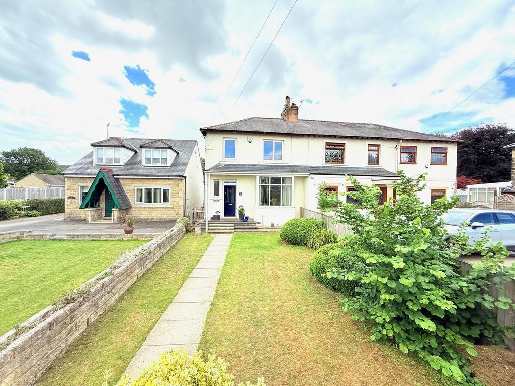 Wagon Lane, Bingley BD16 3 bed semi-detached house for sale - £299,950