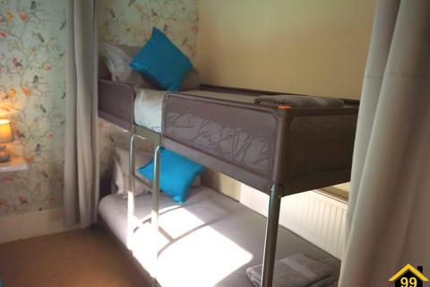 Flat 4, 15 Nelson Road, Bournemouth, BH4 9JA