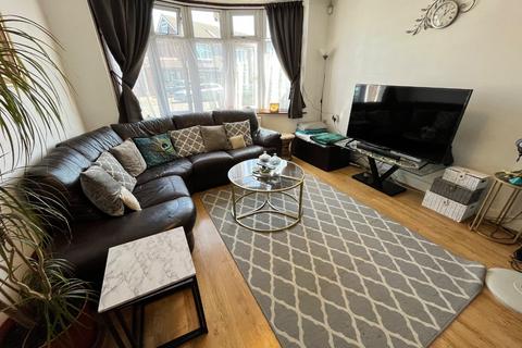 undefined, High Mead, Luton, Bedfordshire, LU3 1RY