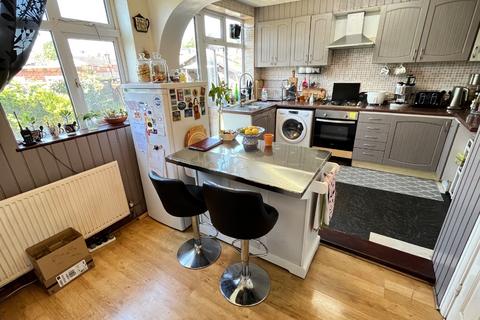 undefined, High Mead, Luton, Bedfordshire, LU3 1RY