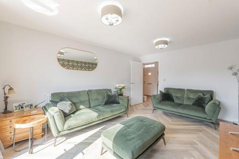 68 Pastures Drive, Tidbury Green, Solihull, B90 1US