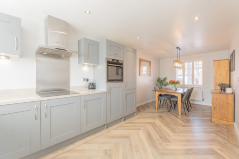 68 Pastures Drive, Tidbury Green, Solihull, B90 1US