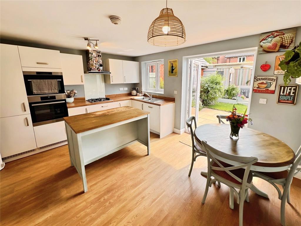 Kitchen Diner