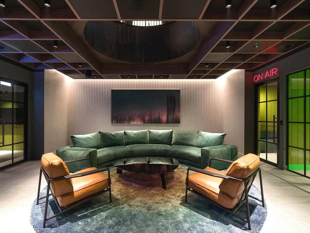 Residents Lounges