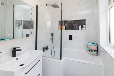188 Broadfields Avenue, Edgware, HA8 8TF
