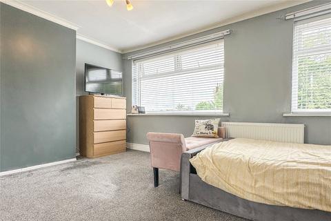 17 Alcester Street, Chadderton, Oldham, OL9 8LD