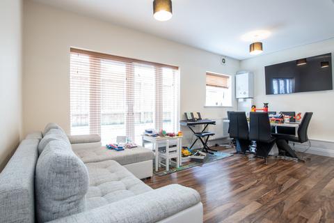 2 bedroom flat for sale, Drummond Road, Bournemouth BH1