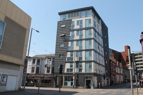 2 bedroom flat to rent, Flat 1, Royal House, 11-13 Goldsmith Street, Nottingham, NG1 5JS