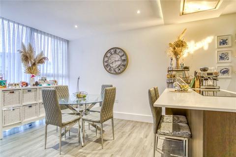 3 bedroom apartment for sale, Salterns Way, Poole, Dorset, BH14