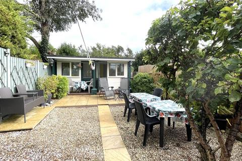 4 bedroom semi-detached house for sale, South Hill Crescent, Horndon-on-the-Hill, Essex, SS17