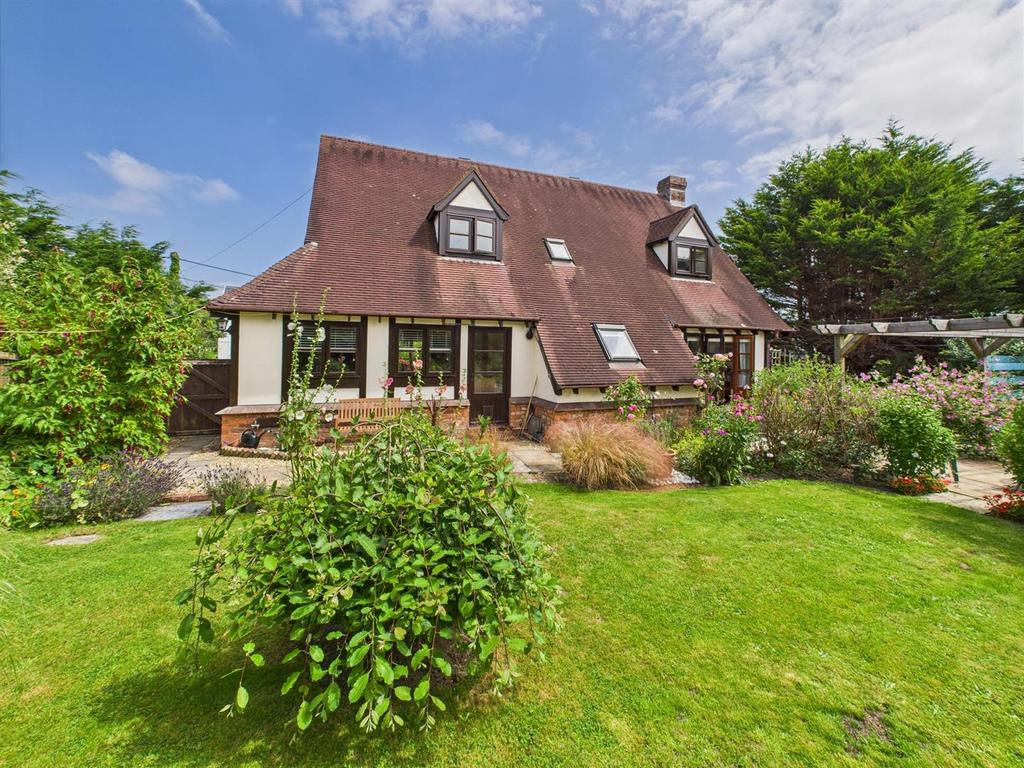 CAM03055 G0-PR0249-STILL037.jpg