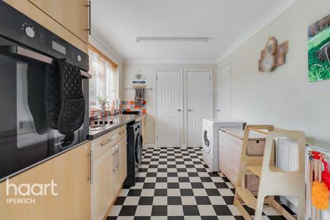 70 Sandpiper Road, Ipswich, IP2 9HU