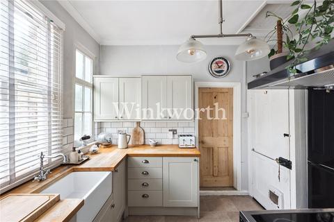 2 bedroom apartment for sale, Lyndhurst Road, London, N22