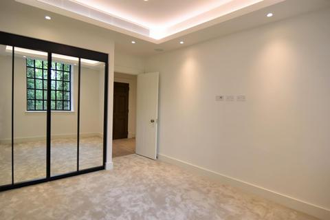 1 bedroom flat for sale, Star & Garter House, Richmond Hill, Richmond