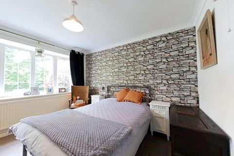 7 Crabb Tree Drive, Northampton, NN3 5DR
