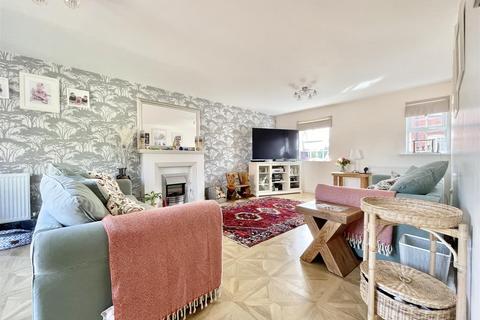 4 bedroom detached house for sale, Bradgate Close, Narborough LE19