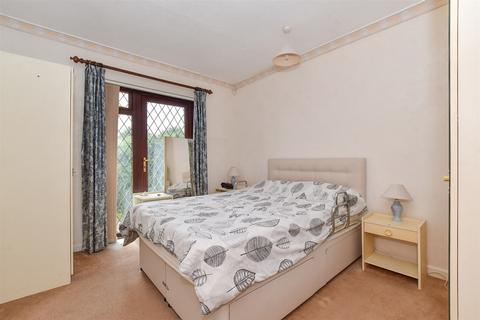 2 bedroom semi-detached bungalow for sale, Angel Close, Basildon, Essex