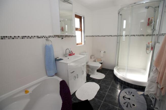 En-suite Bathroom