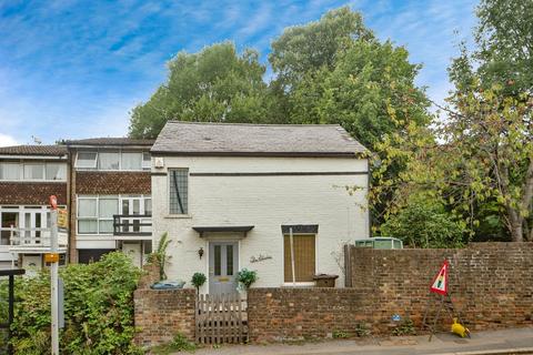 2 bedroom detached house for sale, Roxeth Hill, Harrow HA2