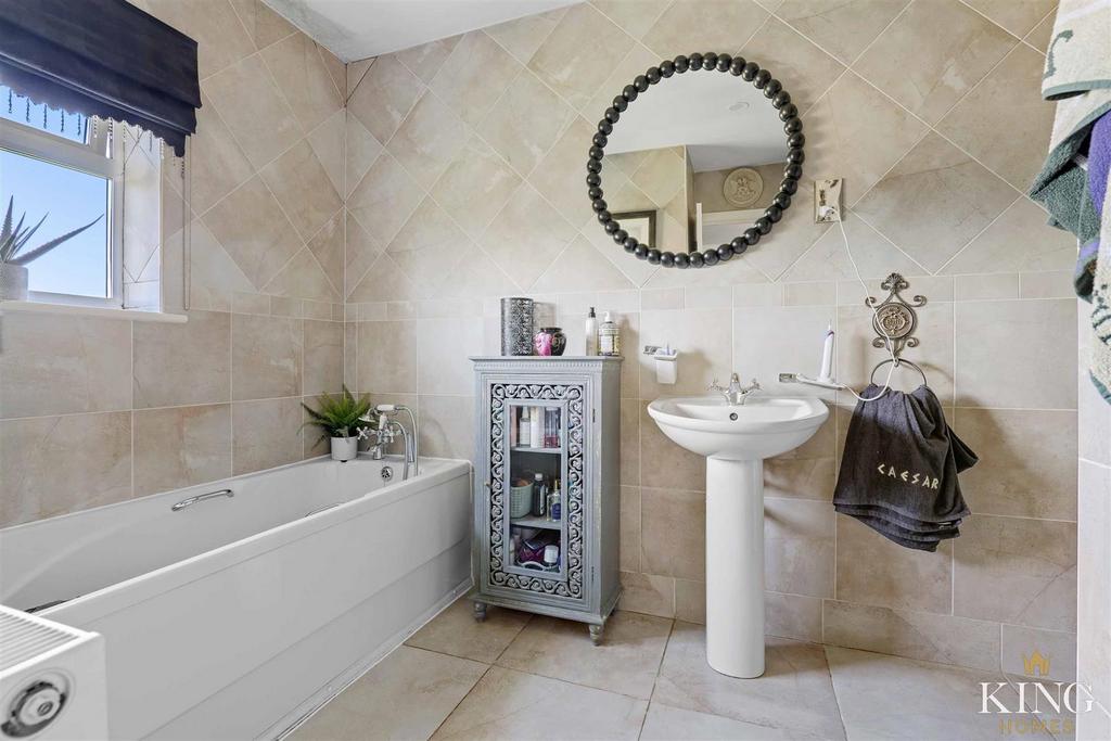 King Homes-26.jpg