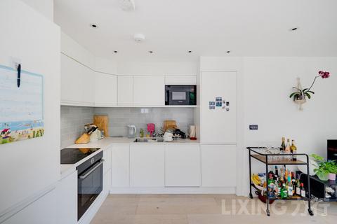 3 bedroom apartment for sale, Finchley Road, Hampstead, NW3