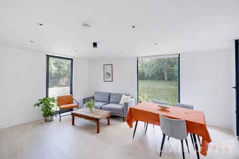 3 bedroom apartment for sale, Finchley Road, Hampstead, NW3