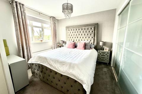 10 Trinity Meadows, Thurgoland, Sheffield, S35 7BZ