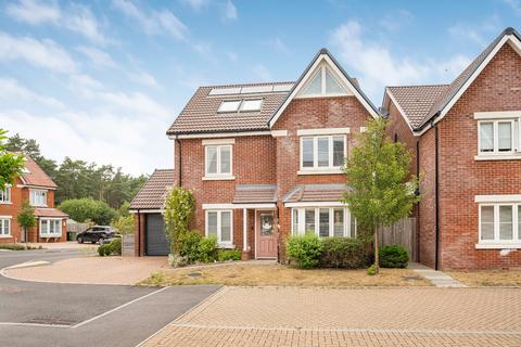 30 Heatherfields Way, Whitehill, Bordon, GU35 9DN