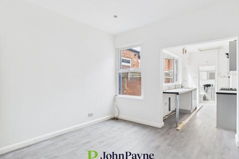 3 bedroom terraced house for sale, Kingston Road, Earlsdon, Coventry, CV5