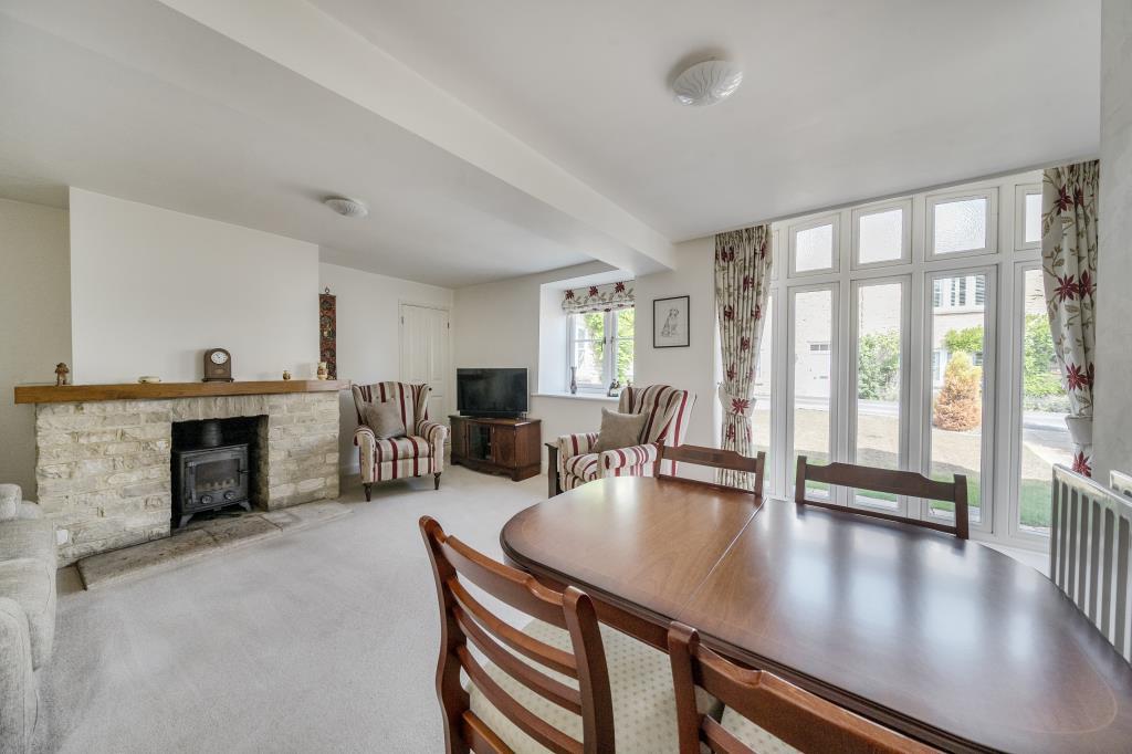 Living/Dining Area